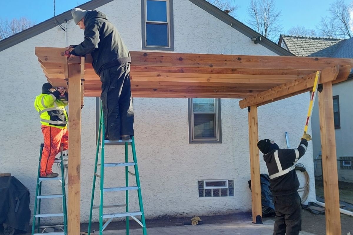 Minnesota Pergola Builders Featured Image